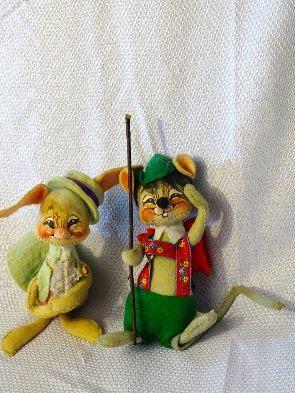 Annalee Two Travelers Mouse and Rabbit.